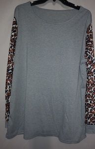 Beautiful L Gray Tunic T-shirt Leopard Sleeves Top